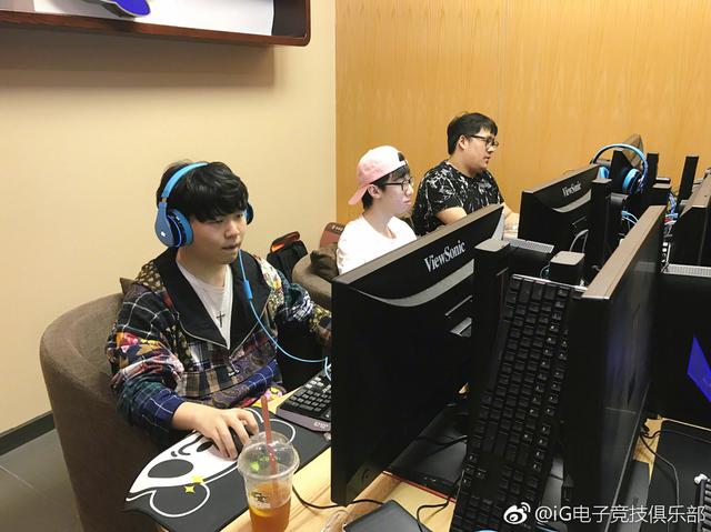 曾凡博恢复