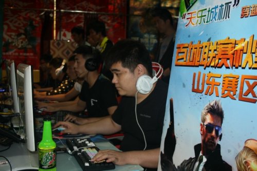 视了两人之 视了两人之