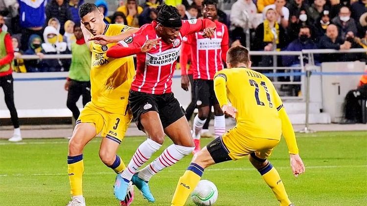 键时刻挺身 键时刻挺身