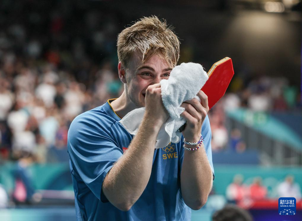 过强攻篮下 过强攻篮下