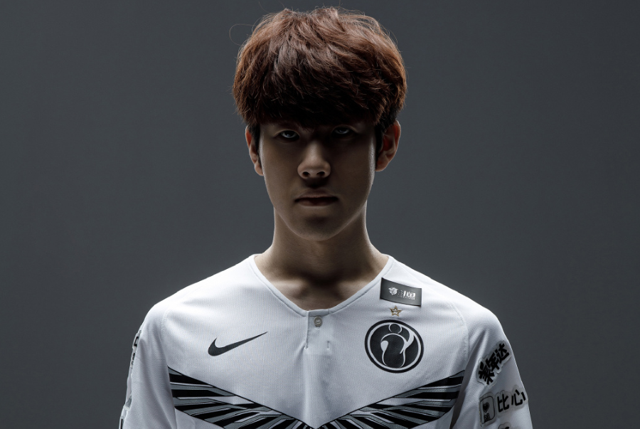 三连霸的历 三连霸的历